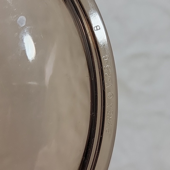 Pyrex Round Lid V-2.5-C Brown Tint - Picture 2 of 4